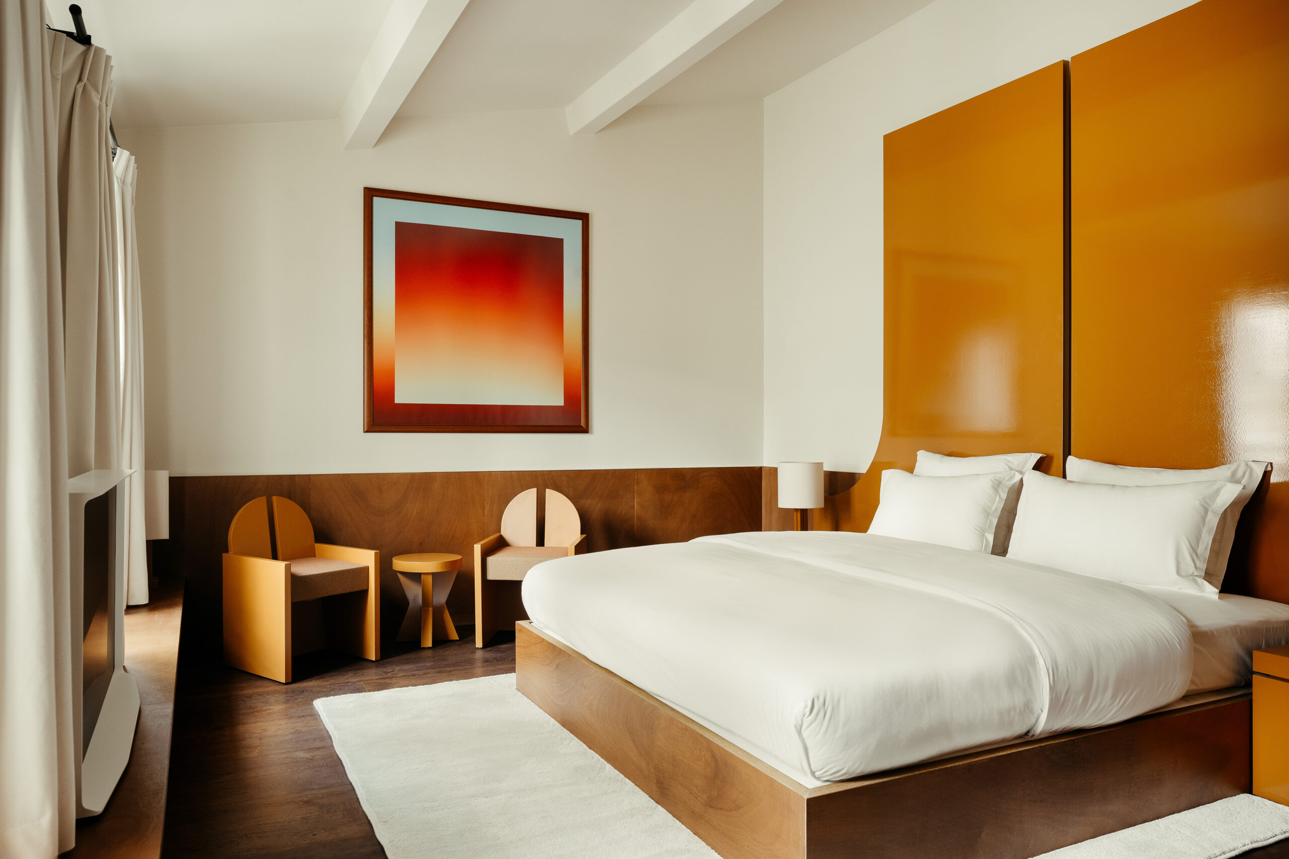 Edgar Suites