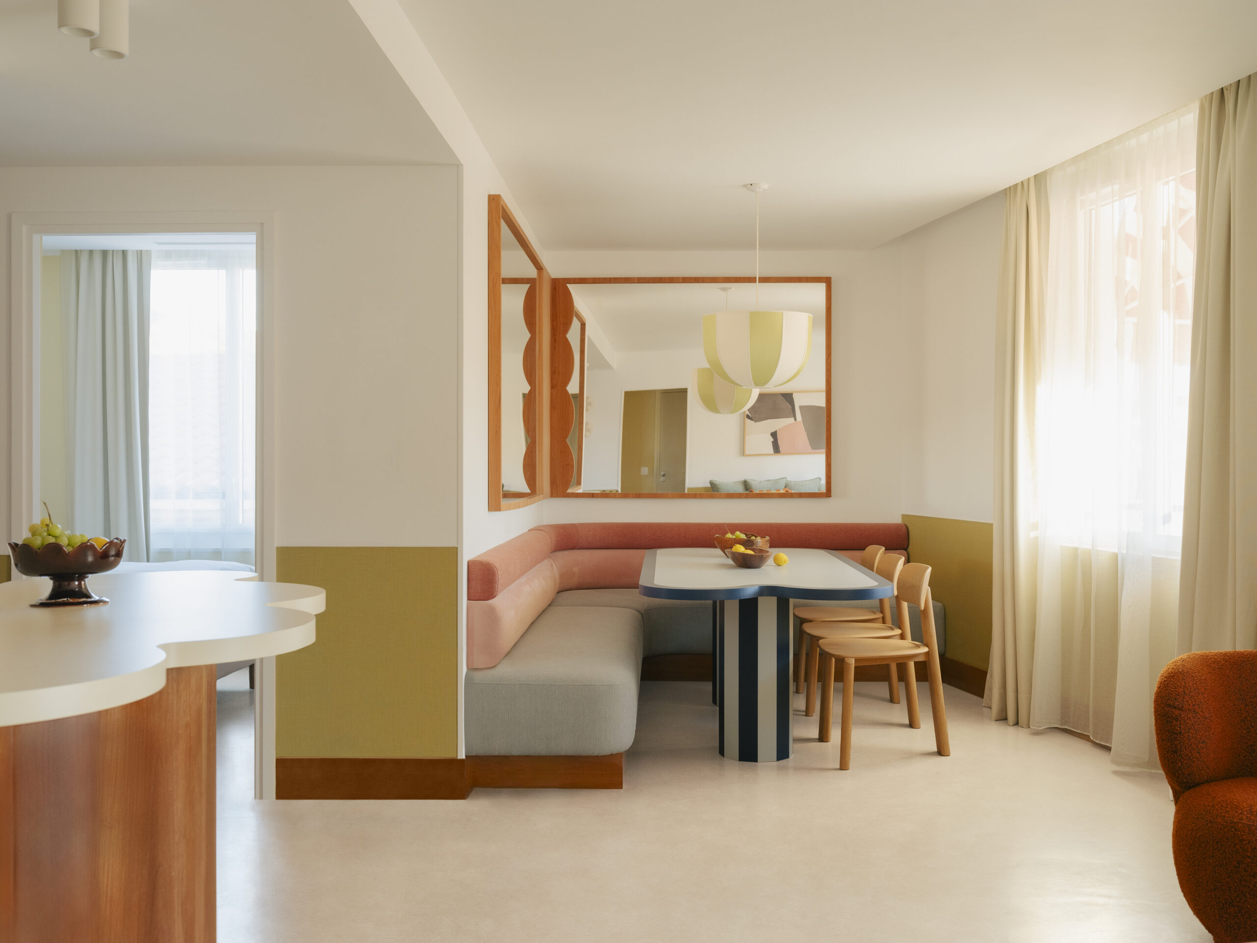 Edgar Suites